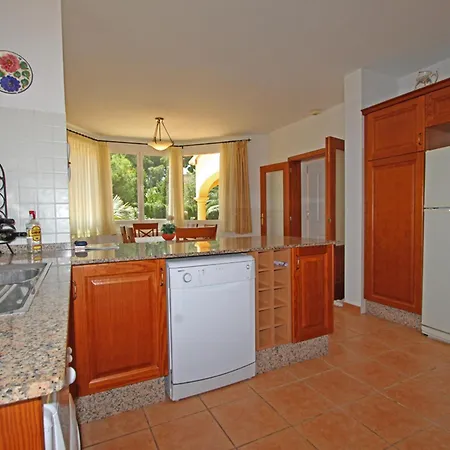 Encantadora Villa Con Piscina Privada, Playa A 1Km - Hisp-216-225 Villa *